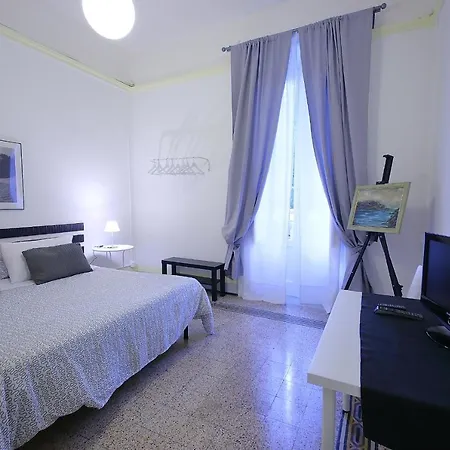 Affittacamere Centro _ Locazioni Turistiche _ *